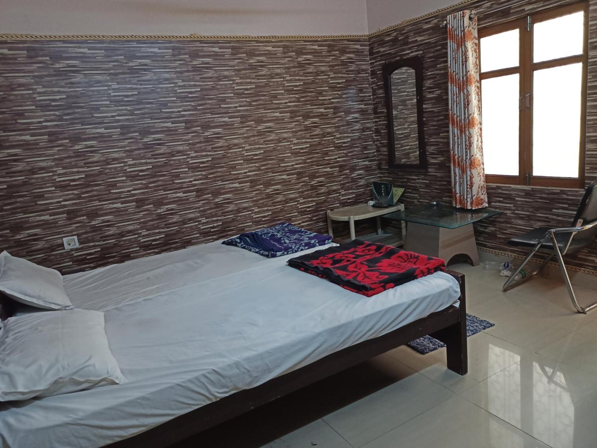 Teerth Guest House Varanasi Exterior photo