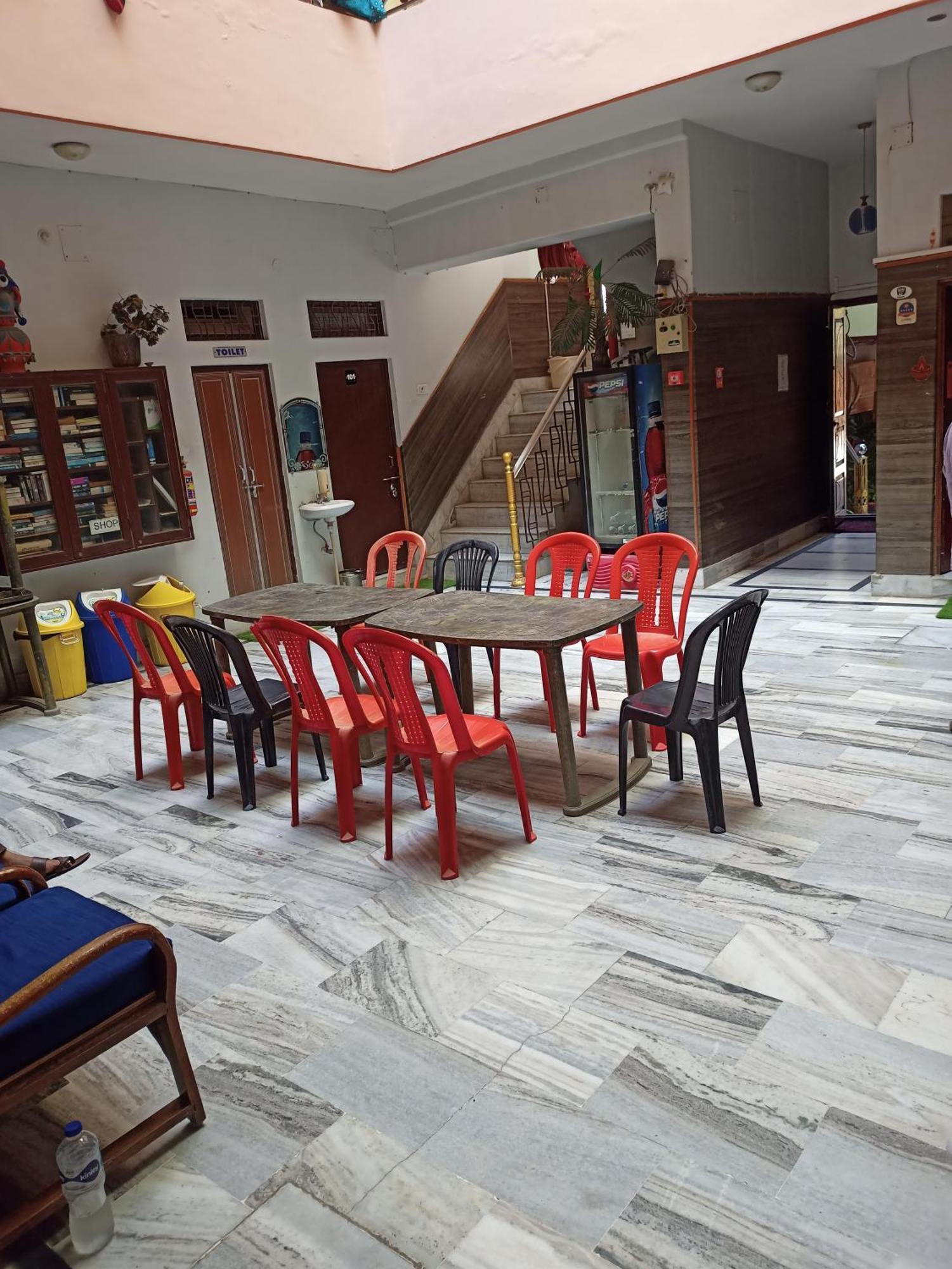 Teerth Guest House Varanasi Exterior photo