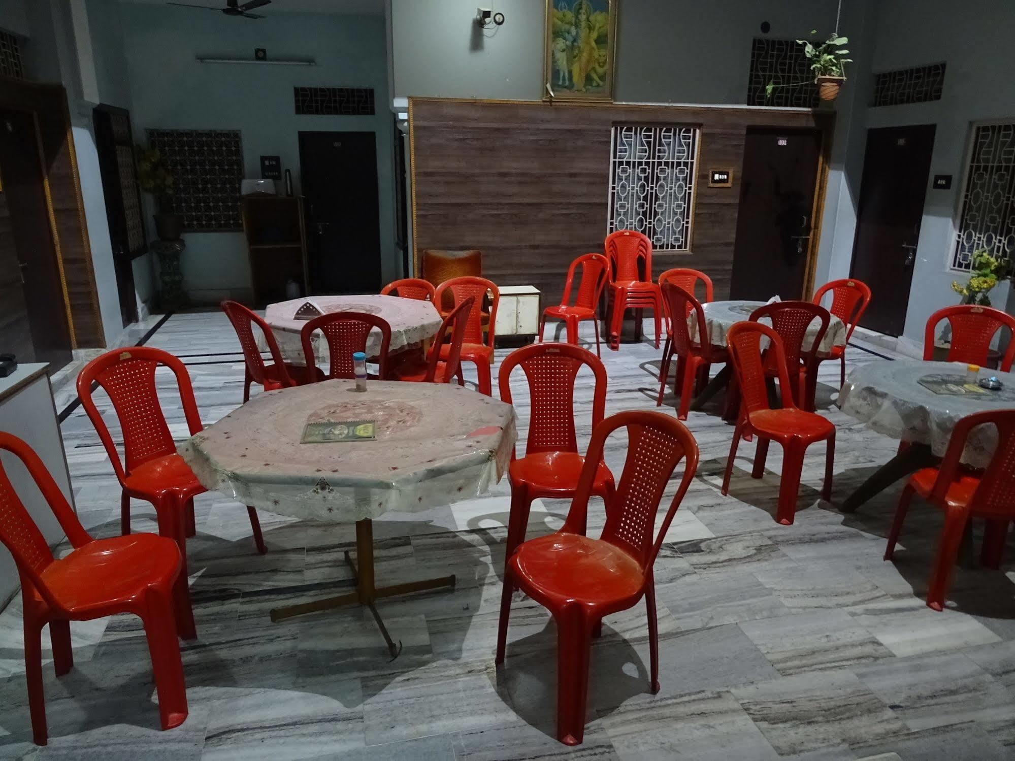 Teerth Guest House Varanasi Exterior photo